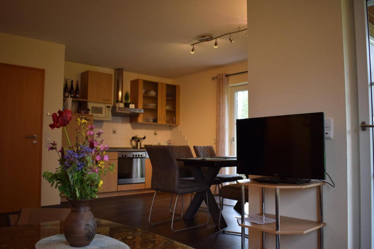 Ferienhaus & Weingut Am Steingebiss Billigheim-Ingenheim エクステリア 写真