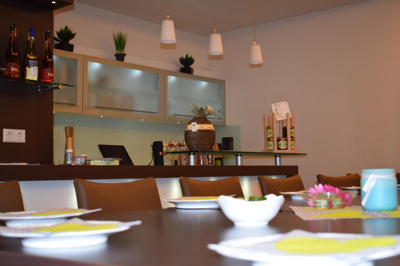 Ferienhaus & Weingut Am Steingebiss Billigheim-Ingenheim エクステリア 写真