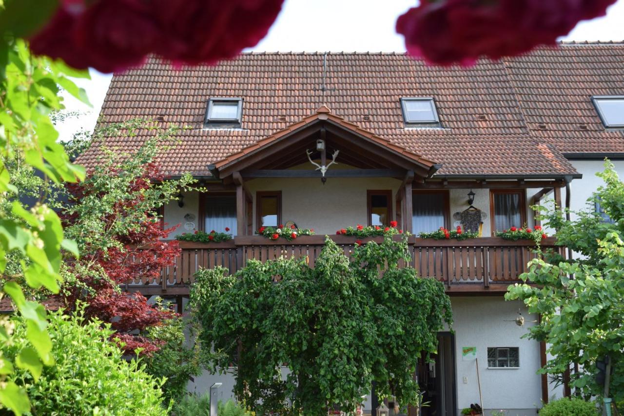 Ferienhaus & Weingut Am Steingebiss Billigheim-Ingenheim エクステリア 写真